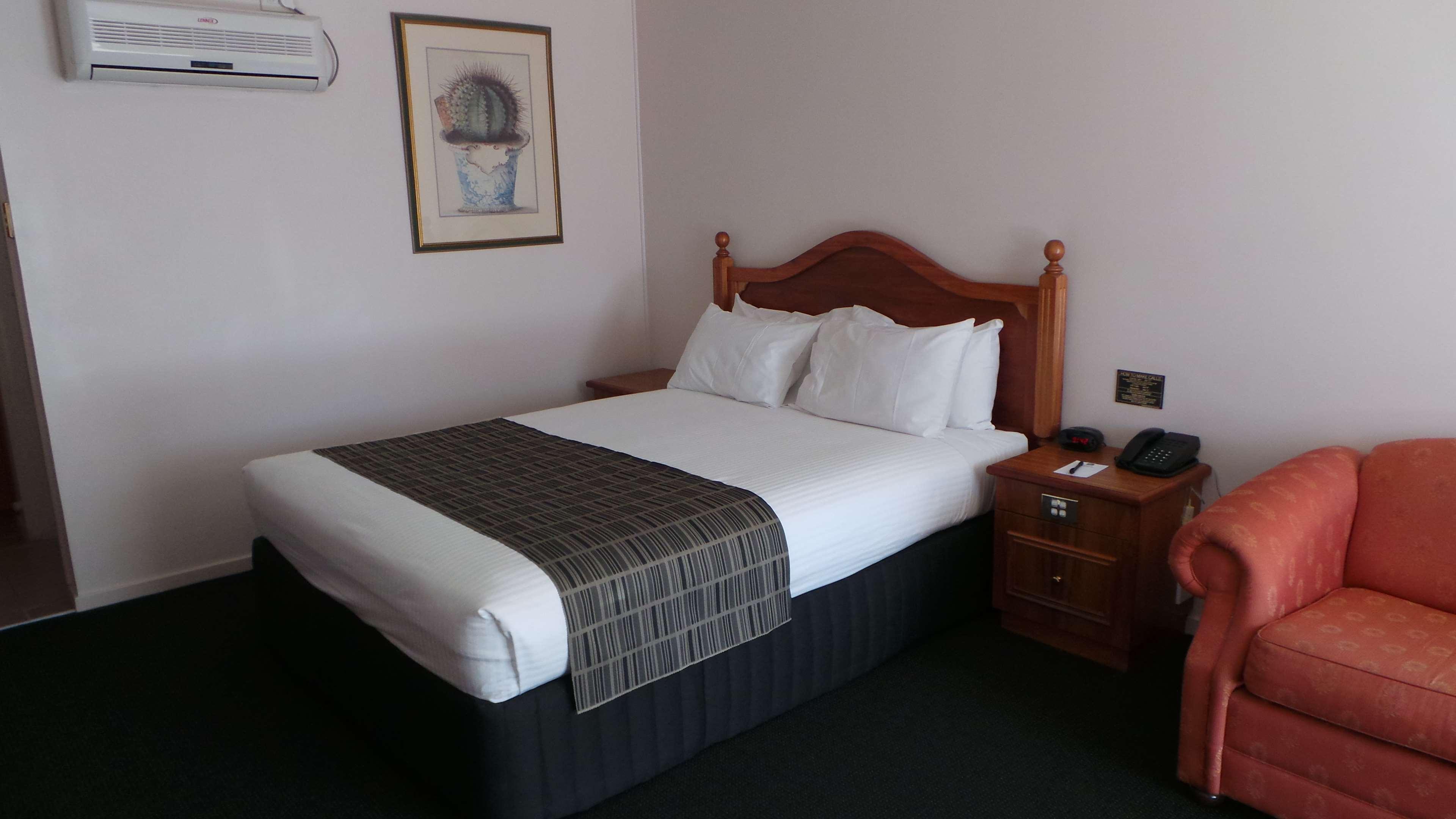 Best Western Ambassador Motor Inn & Apartments Wagga Wagga Exterior photo