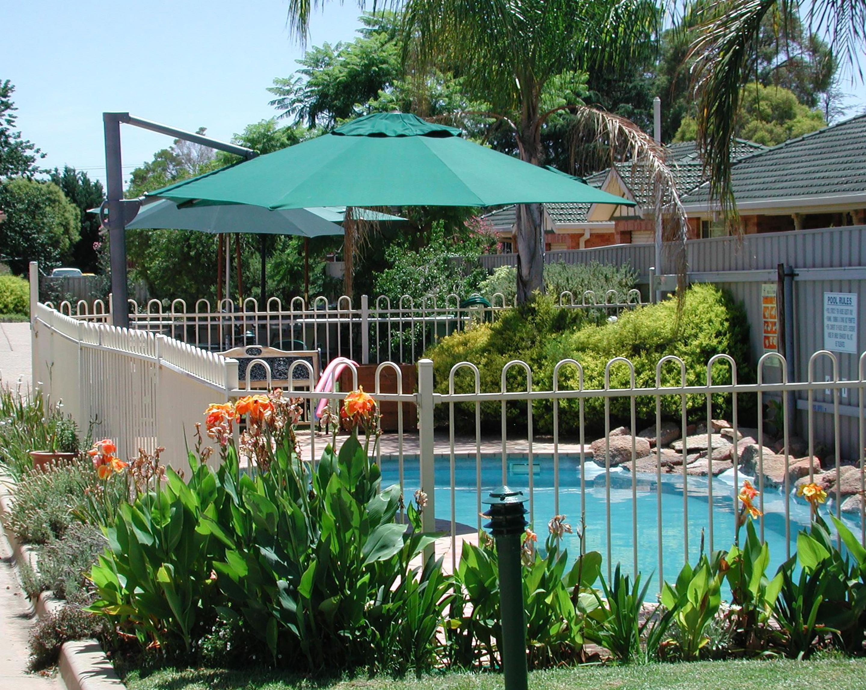 Best Western Ambassador Motor Inn & Apartments Wagga Wagga Exterior photo