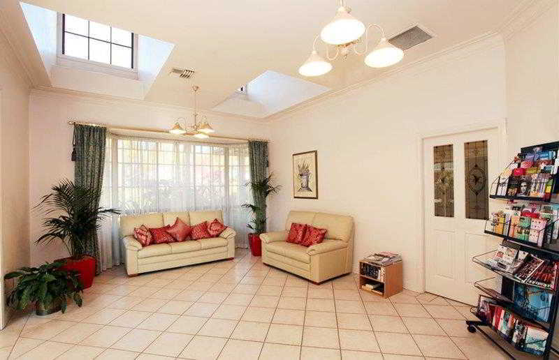 Best Western Ambassador Motor Inn & Apartments Wagga Wagga Exterior photo